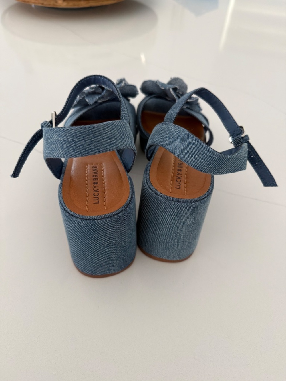 Lucky Brand Marrika Denim Flower Heeled Sandal Chunky Shoes 9.5 - Picture 4 of 7